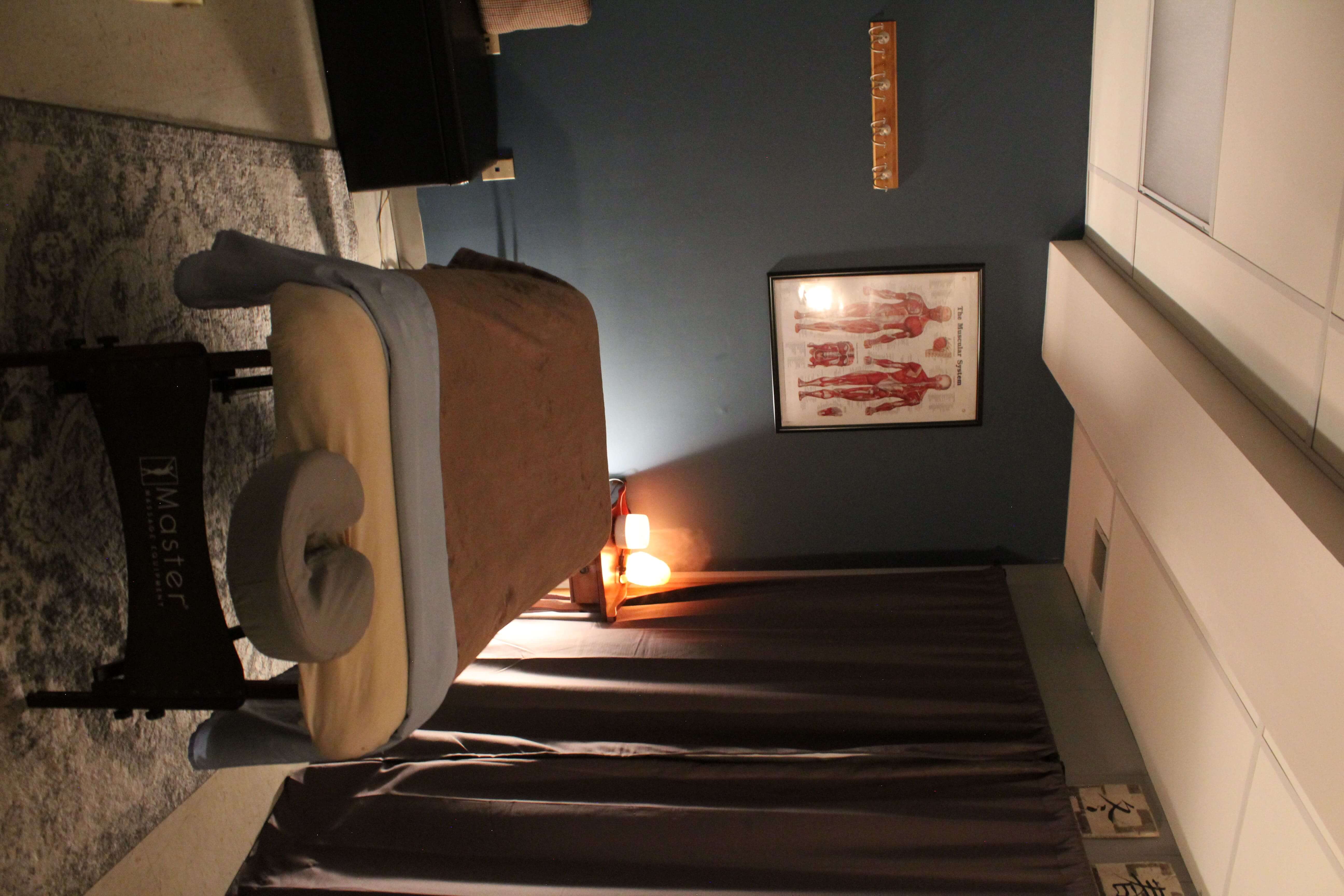 massage table at lakeshore massage therapy
